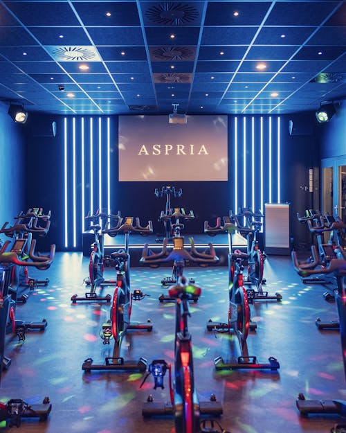 80 M2 INDOOR CYCLING STUDIO