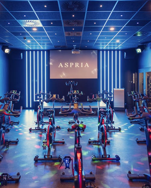 80 m2 indoor cycling studio