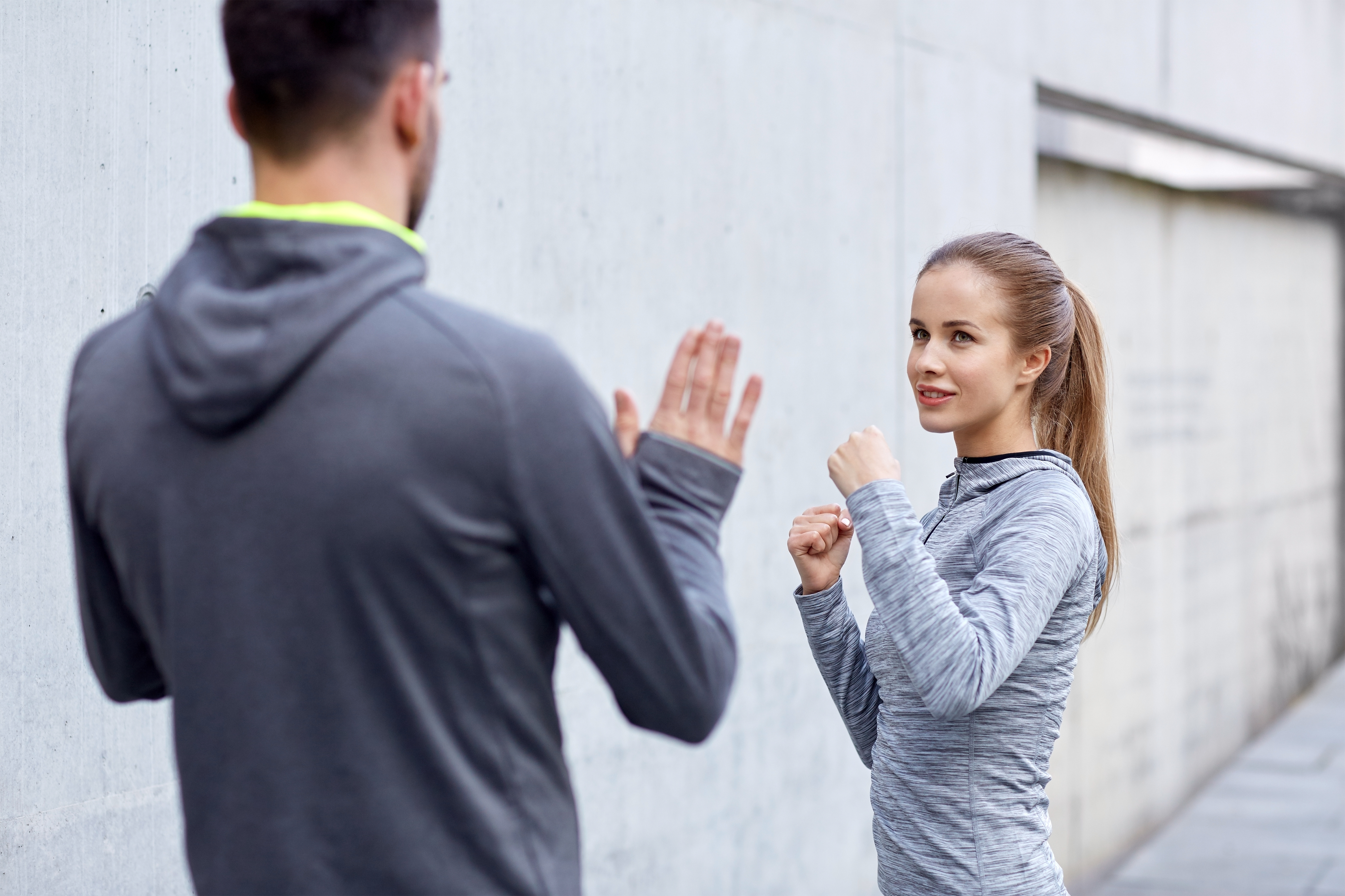 3 questions about Self-defence