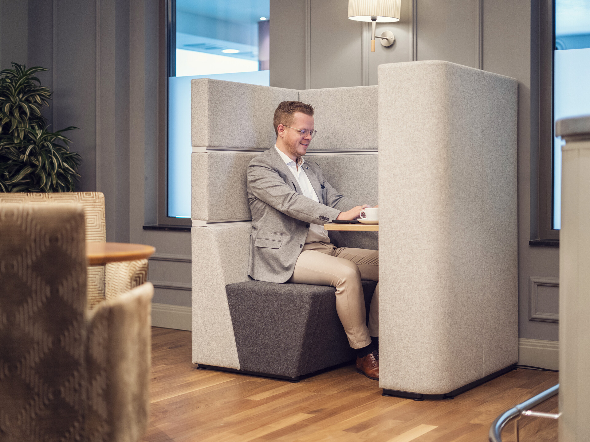 Bereiche zum Arbeiten, Konferenzräume und Netzwerk-Veranstaltungen    