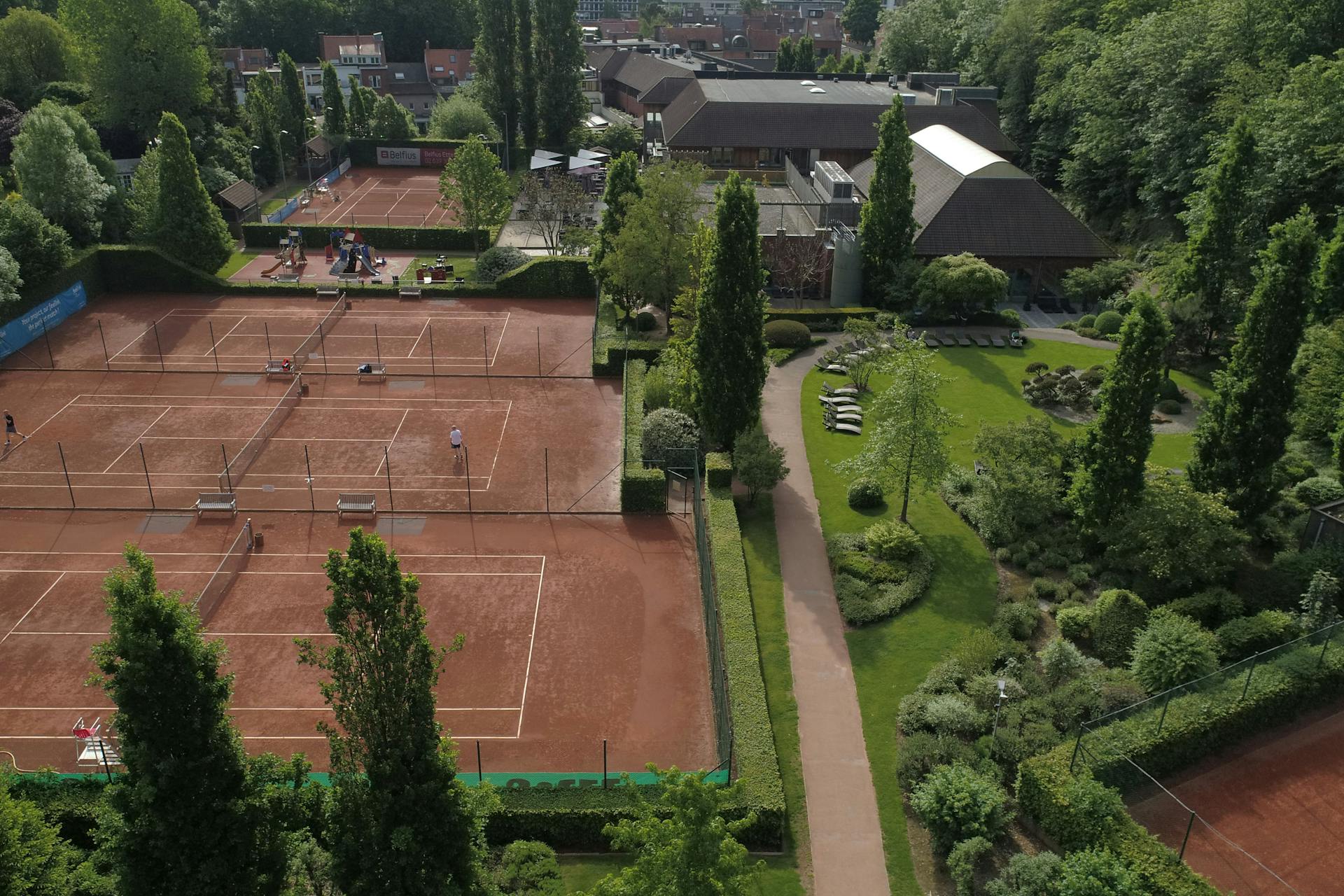 Een countryclub in het stadscentrum     