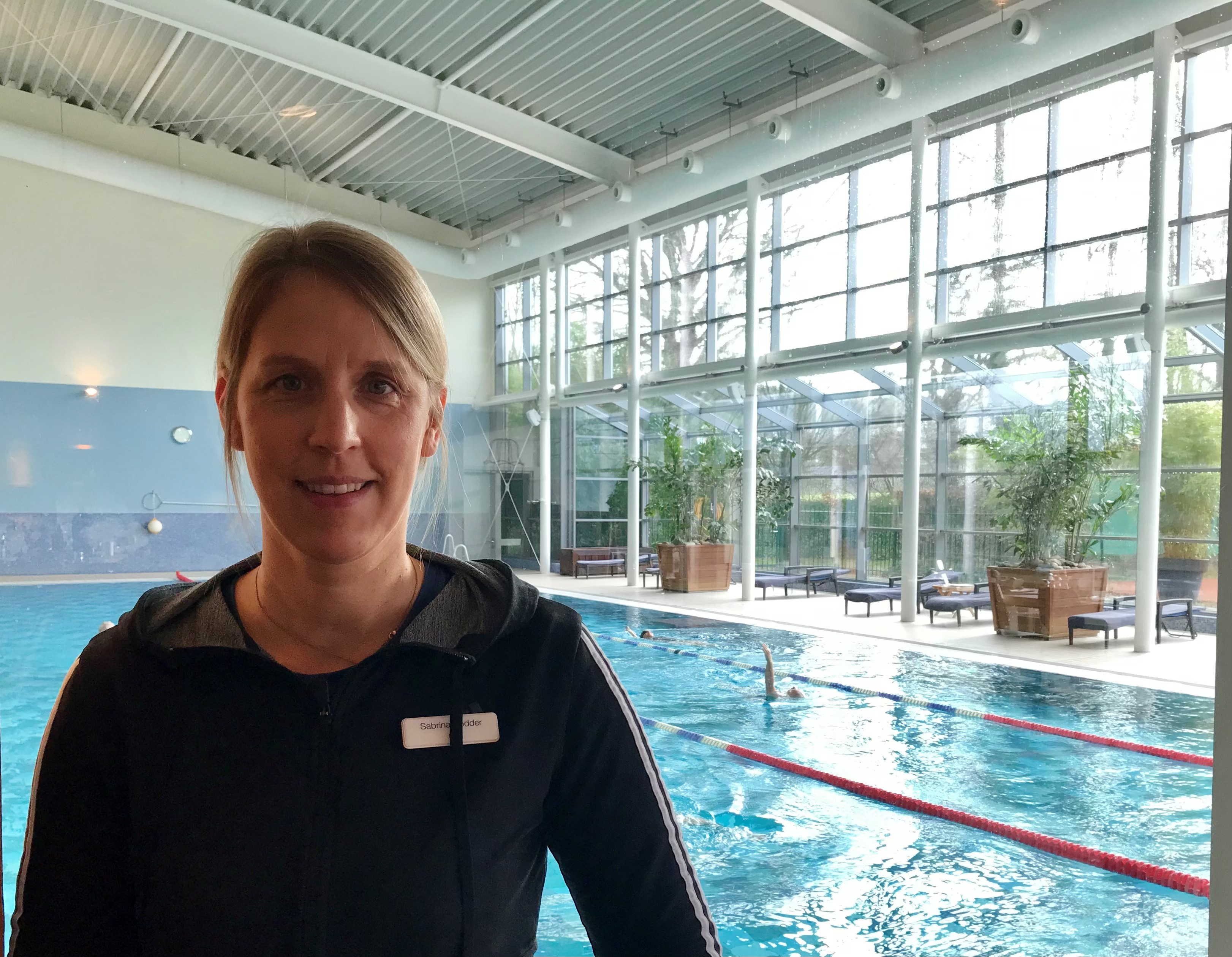 Mit Spiel und Spaß zum Seepferdchen: Expertin Sabrina Rödder über die Schwimmschule im Aspria 