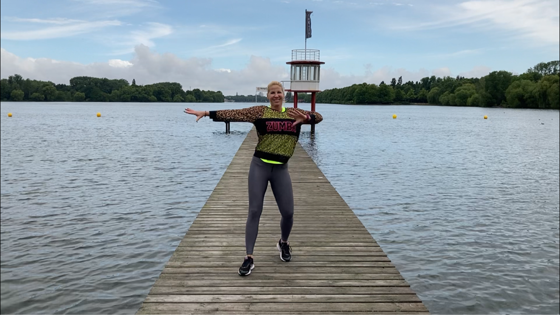 Zumba: Ein effektives Fitnesstraining voller Leichtigkeit und Lebensfreude