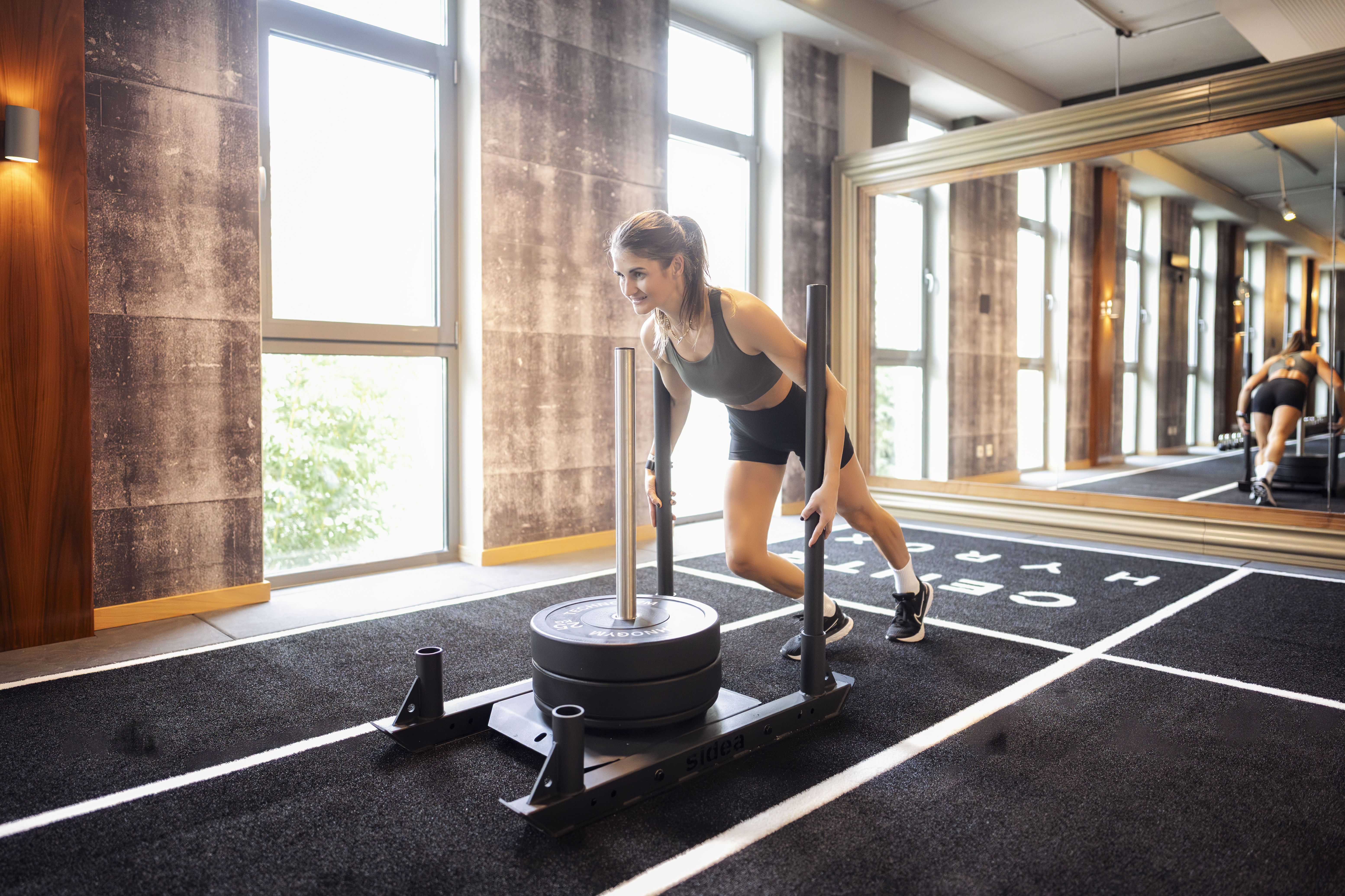 BRANDNEUE TRAININGSFLÄCHE
