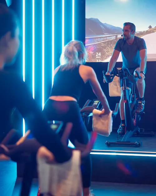 80m² indoor cycling studio