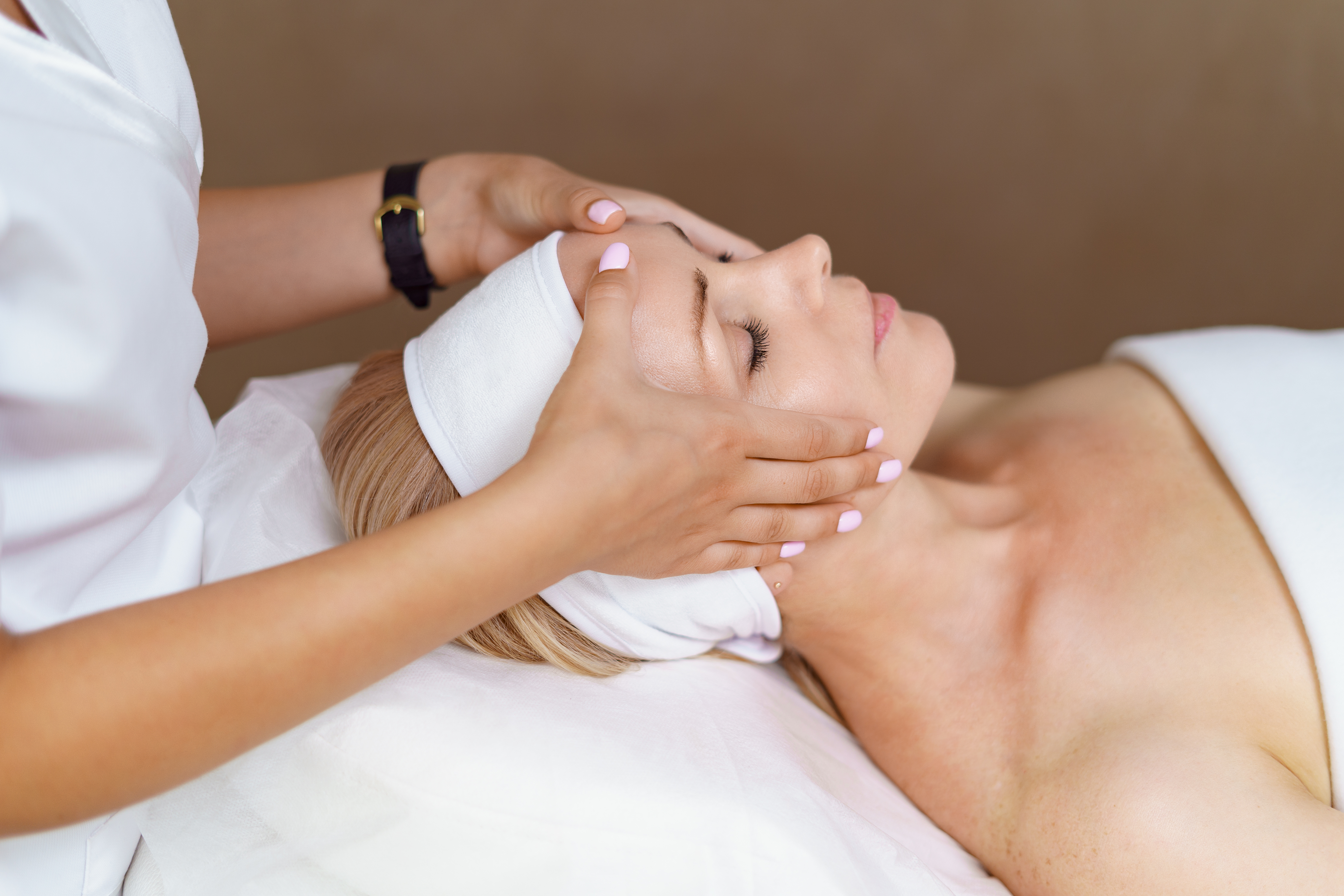 Glow & Lift Gesichtsmassage