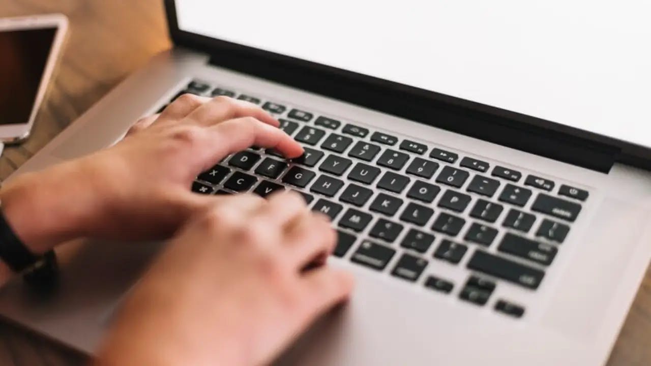 Google Lança Ferramenta de IA ‘Ajude-me a Escrever’ para Gmail e Docs