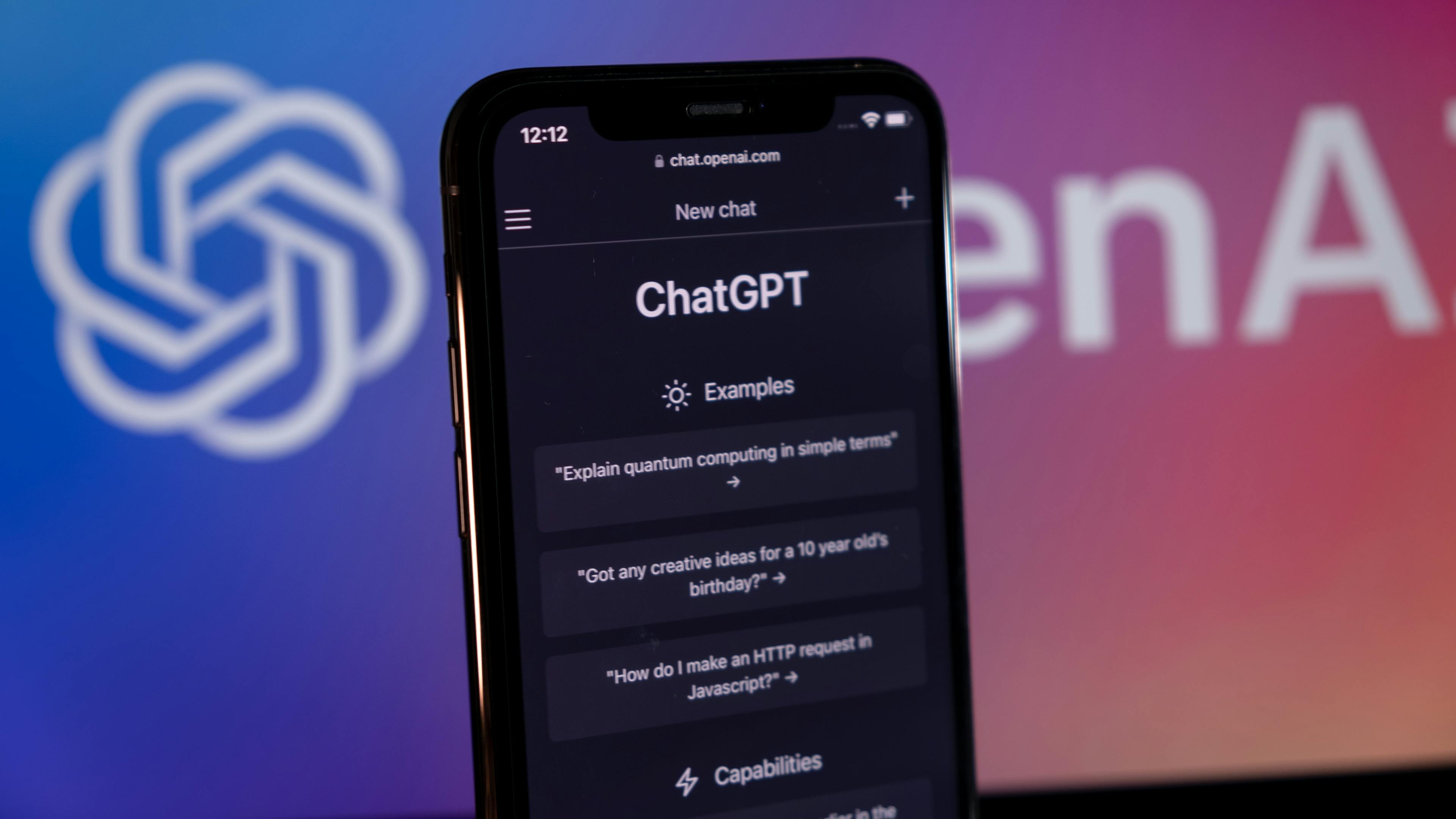 O cenário digital vivencia mais um marco histórico com o lançamento do ChatGPT versão 5.