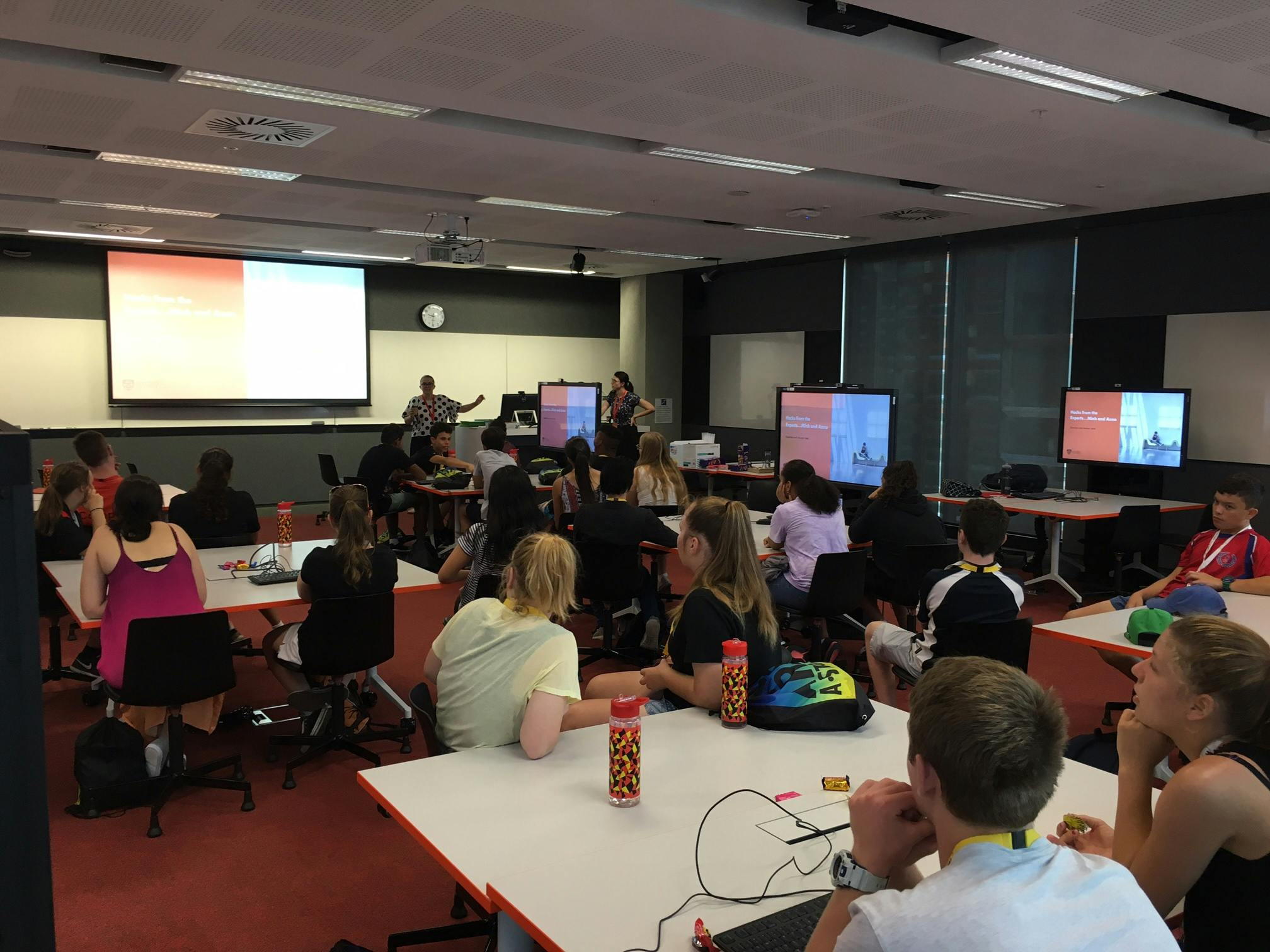 Business: We learned how to sell! using social media