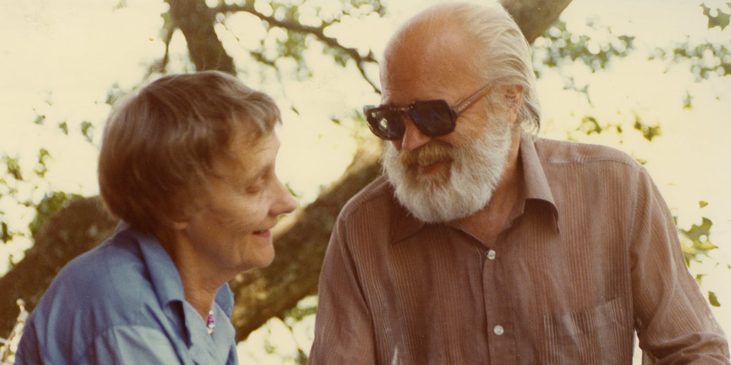 Astrid Lindgren och Olle Hellbom under inspelningen av Rasmus på luffen
