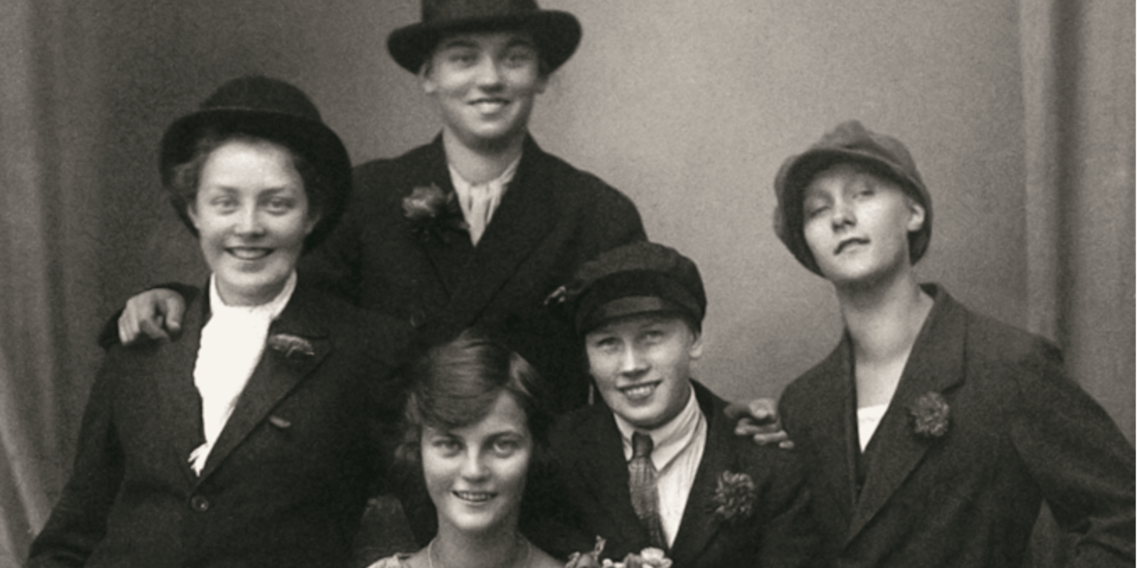 Astrid och med vänner 1924