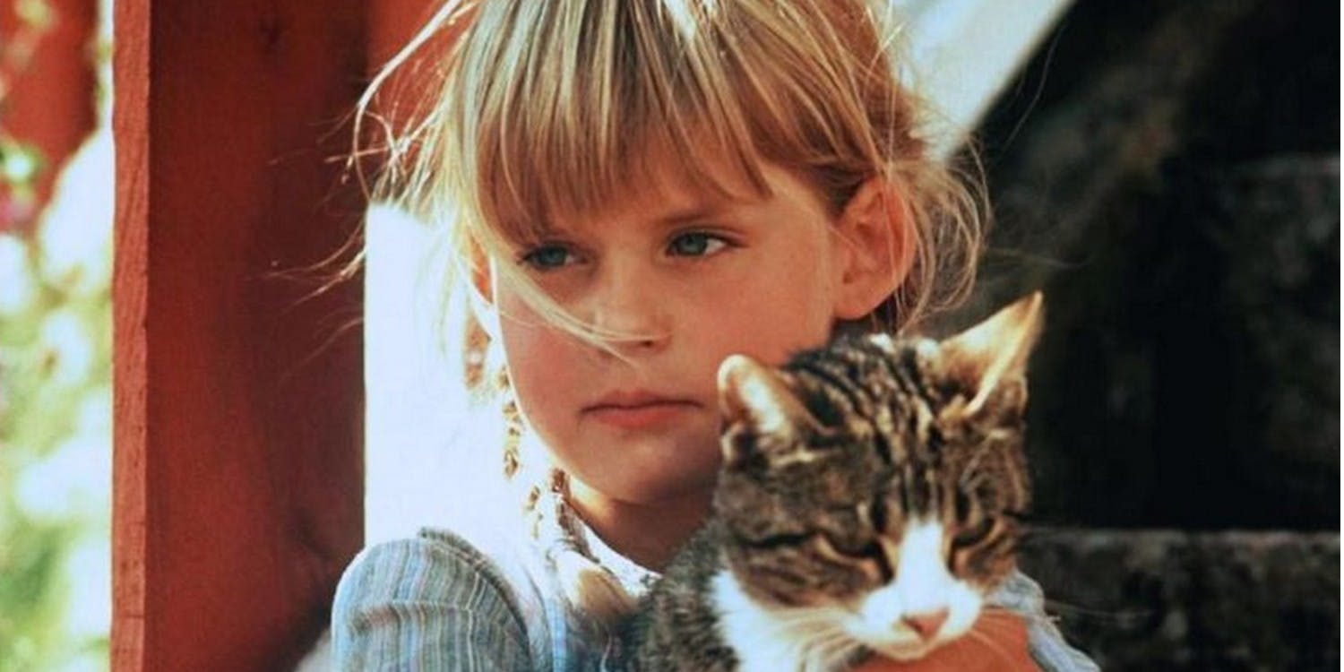 Ida i Lönneberga med sin katt