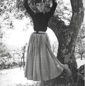 jupe midi les inspirations créatives égérie audrey hepburn élégance des années 50