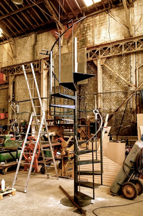 Escalier en colimaçon dans l'atelier