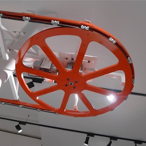 Clothing Conveyor detail 2