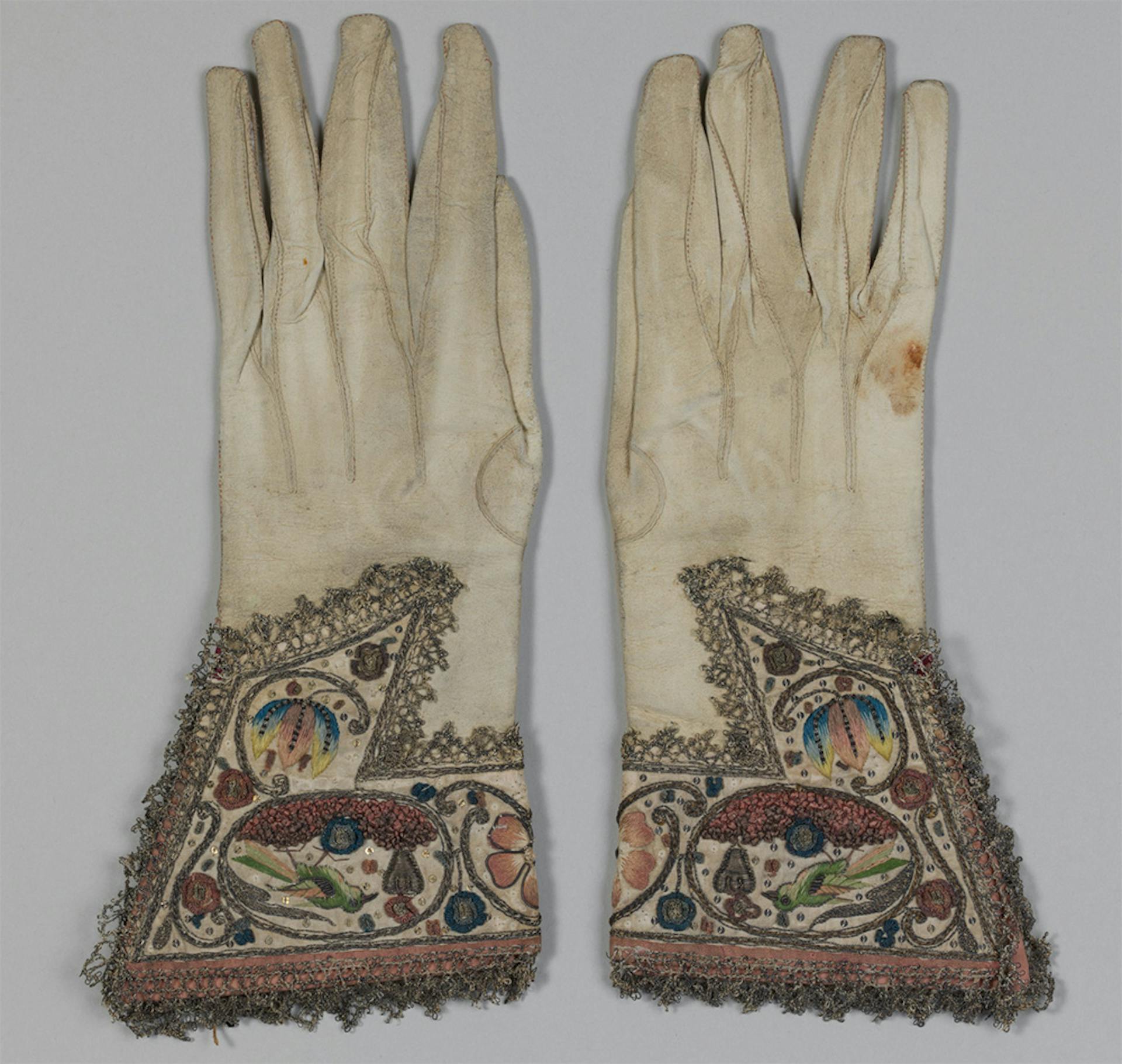 Le symbolisme des gants