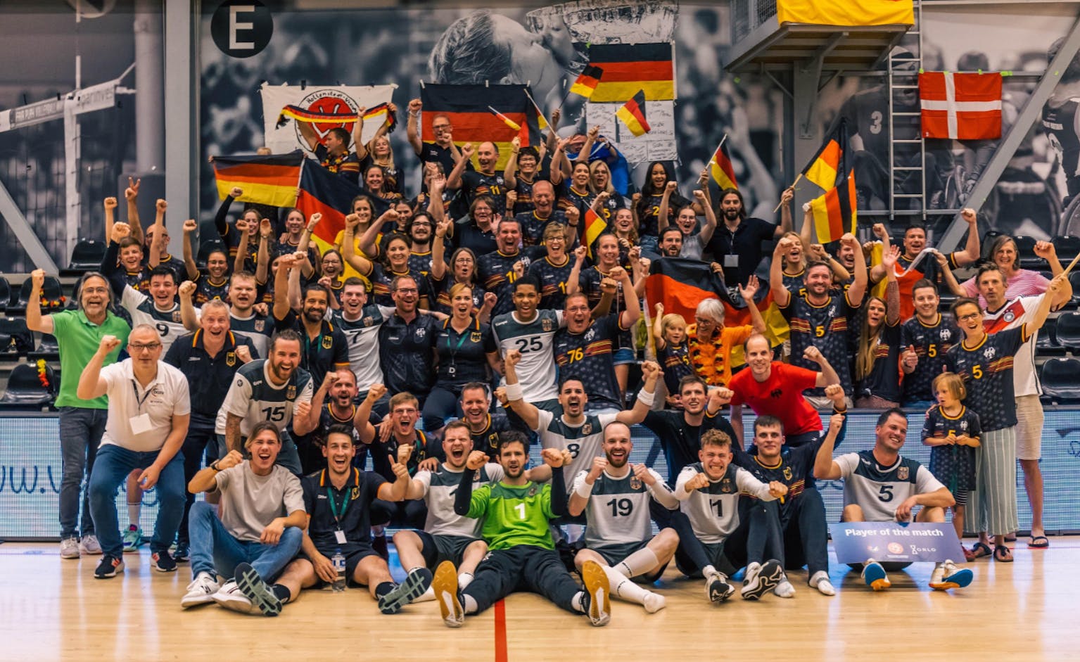 Jubel der Gehörlosen Nationalmannschaft Handball Männer (Deafboys) nach dem Einzug ins WM Finale 2023 in Copenhagen