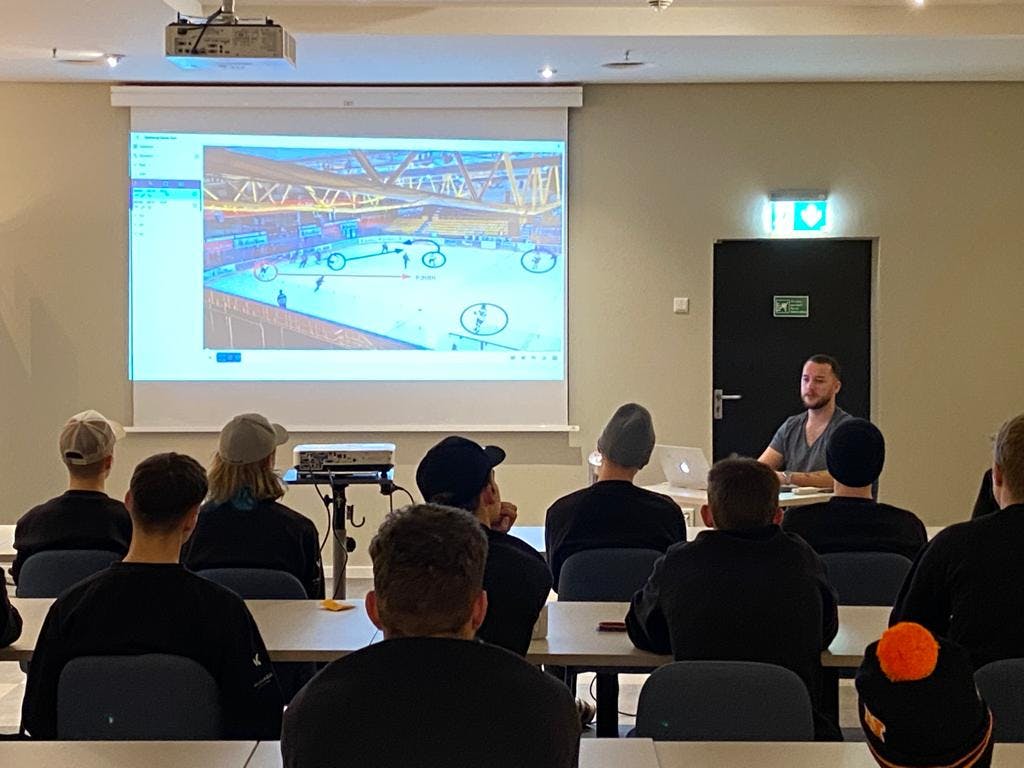ATHLYZER Videoanalysis presentation by Adrian, Heach coach Lions Ice hockey club Frankfurt