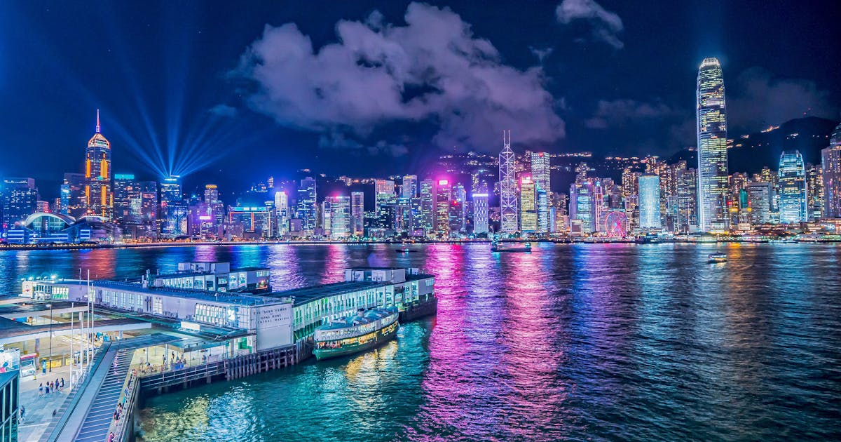 The beautiful colors of all the lights from the Hong Kong skyline