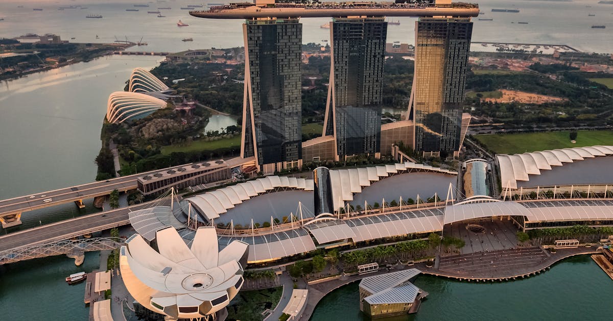 Top view of the sunset over the Marina bay sands in Dubai