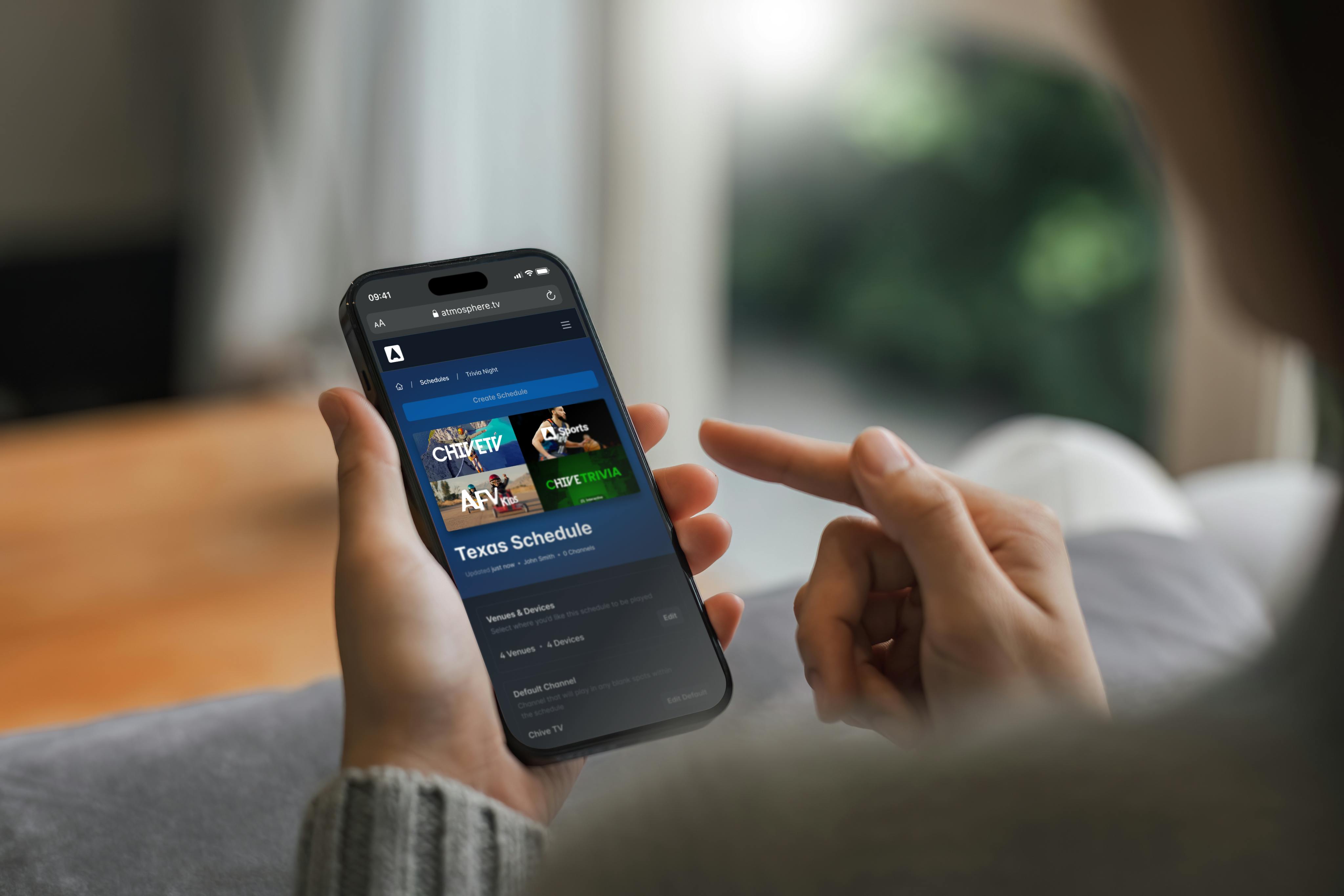 Set custom playlists to automatically change throughout the day based on your audience demographics. Let our Scheduler feature handle content rotation while you focus on your business—no remote required.