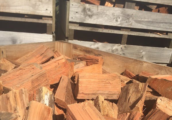 Slow-burning hardwood and semi hardwoods