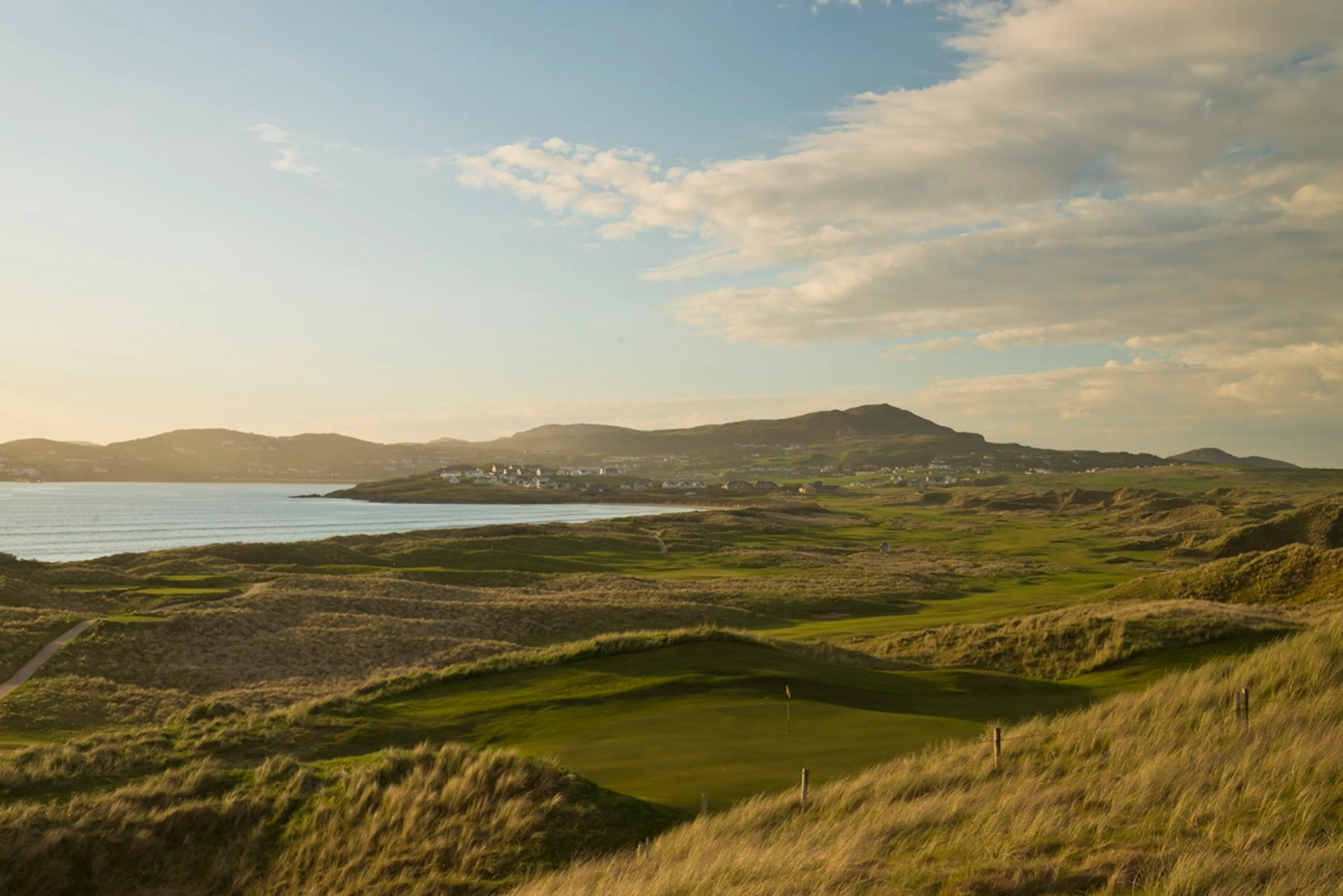 Stunning view over Old Tom Morris Course at Rosapenna. 