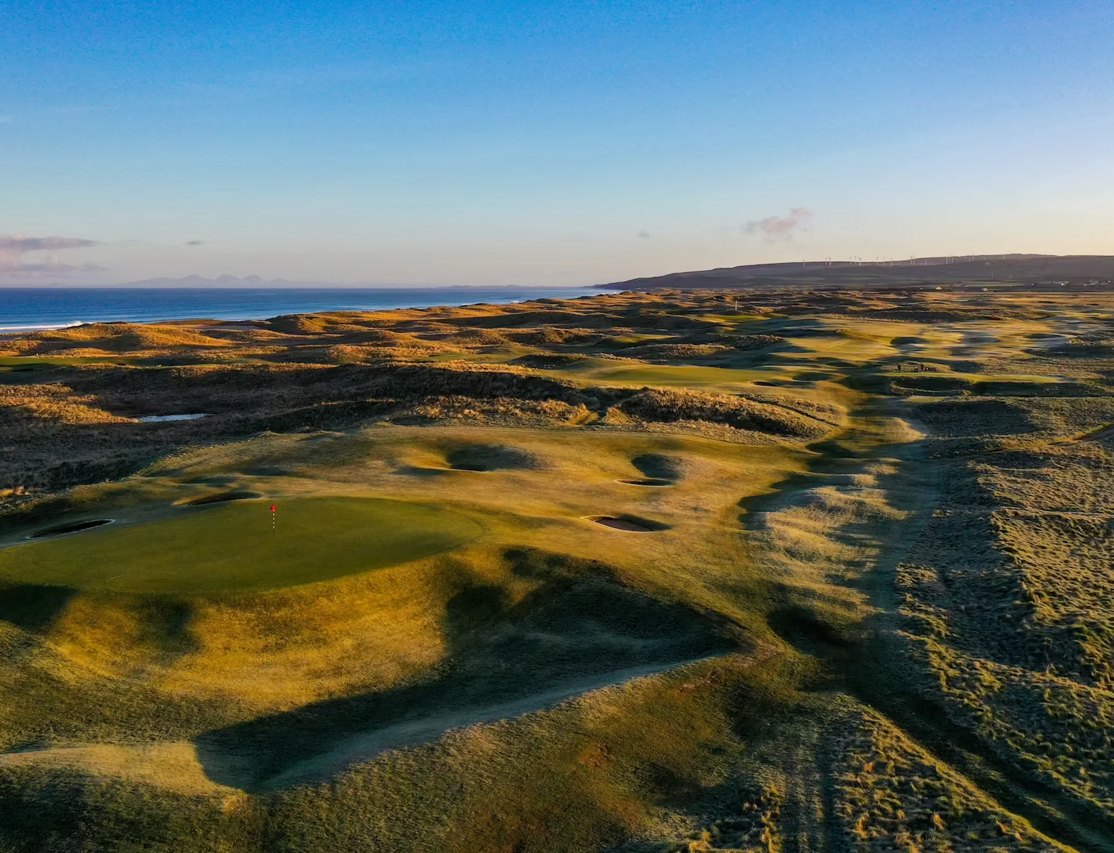 Machrihanish Golf Club a Old Tom Morris classic links course. 