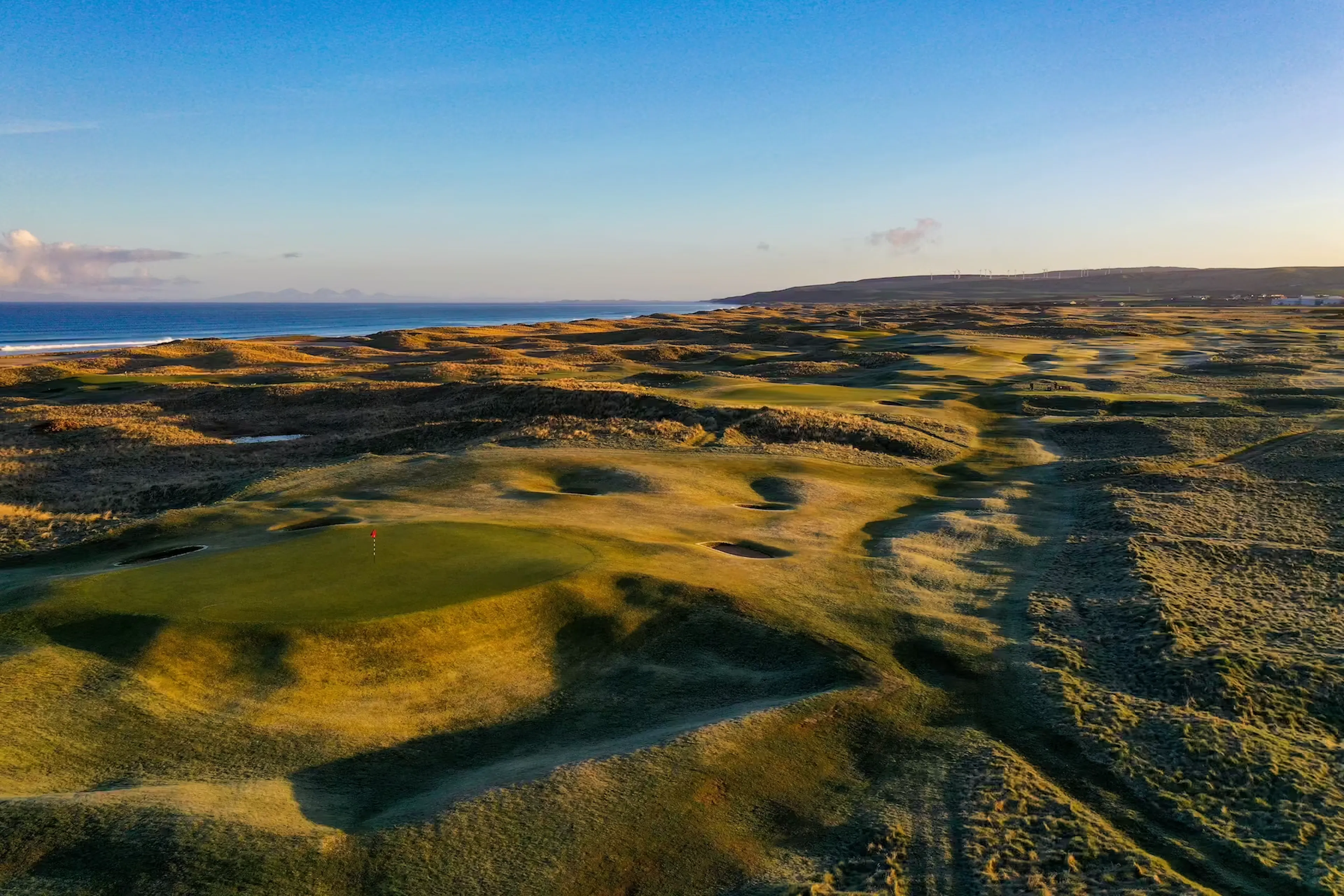 Machrihanish Golf Club a Old Tom Morris classic links course. 