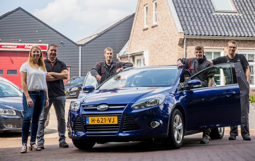 Team foto van Autobedrijf U. de Jong