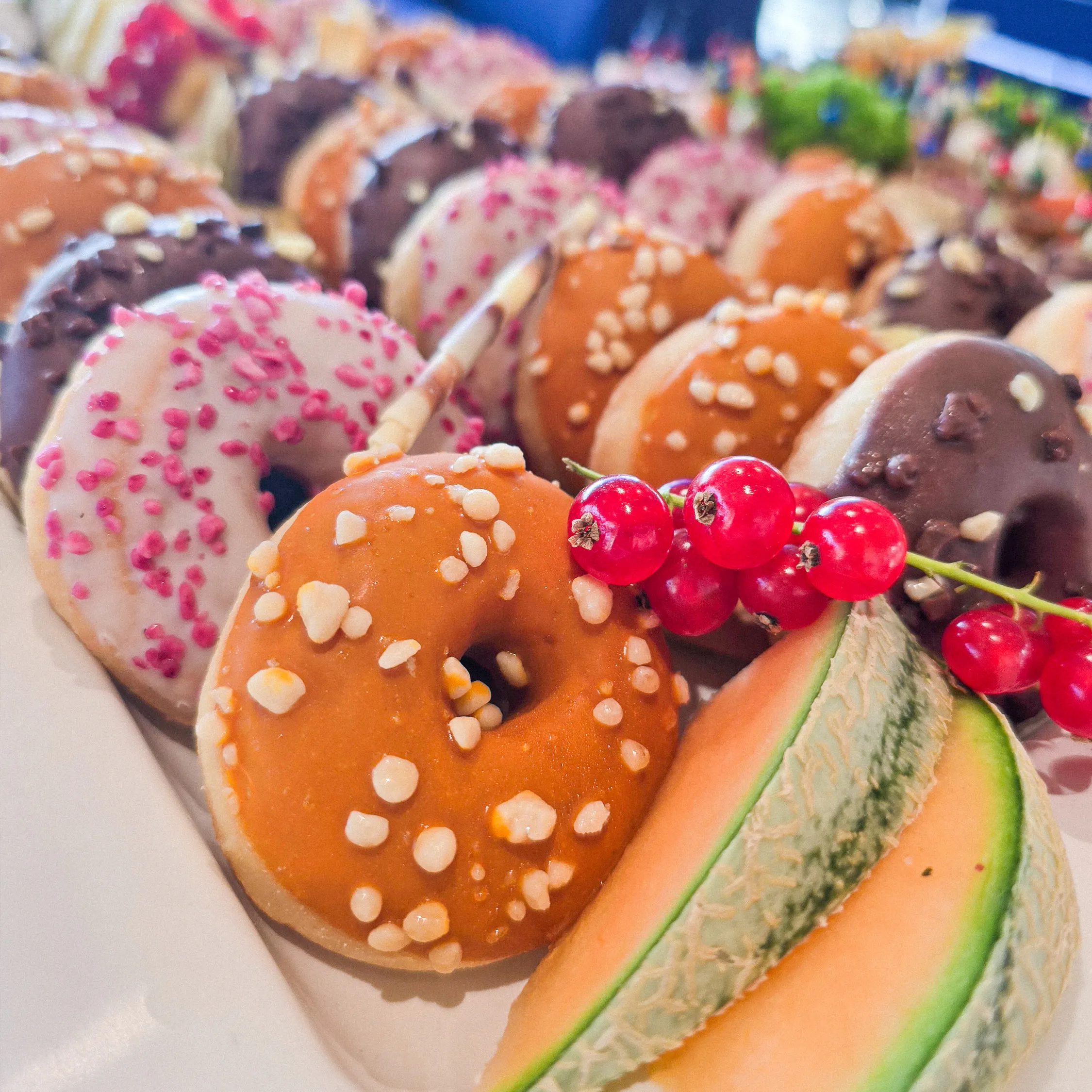 Donuts und Obstauswahl an unserem Räderwechselbrunch