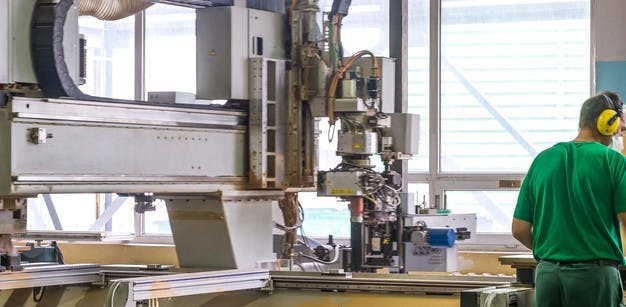 Todas la manos a la obra para impulsar la fabricación productiva Todas la manos a la obra para impulsar la fabricación productiva