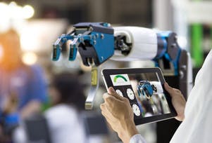 Dando forma al Internet industrial de las cosas (IIoT) Dando forma al Internet industrial de las cosas (IIoT)