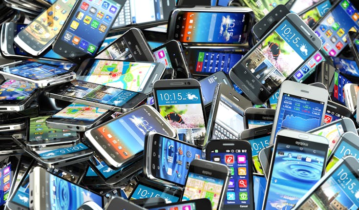 Smartphones and the circular economy