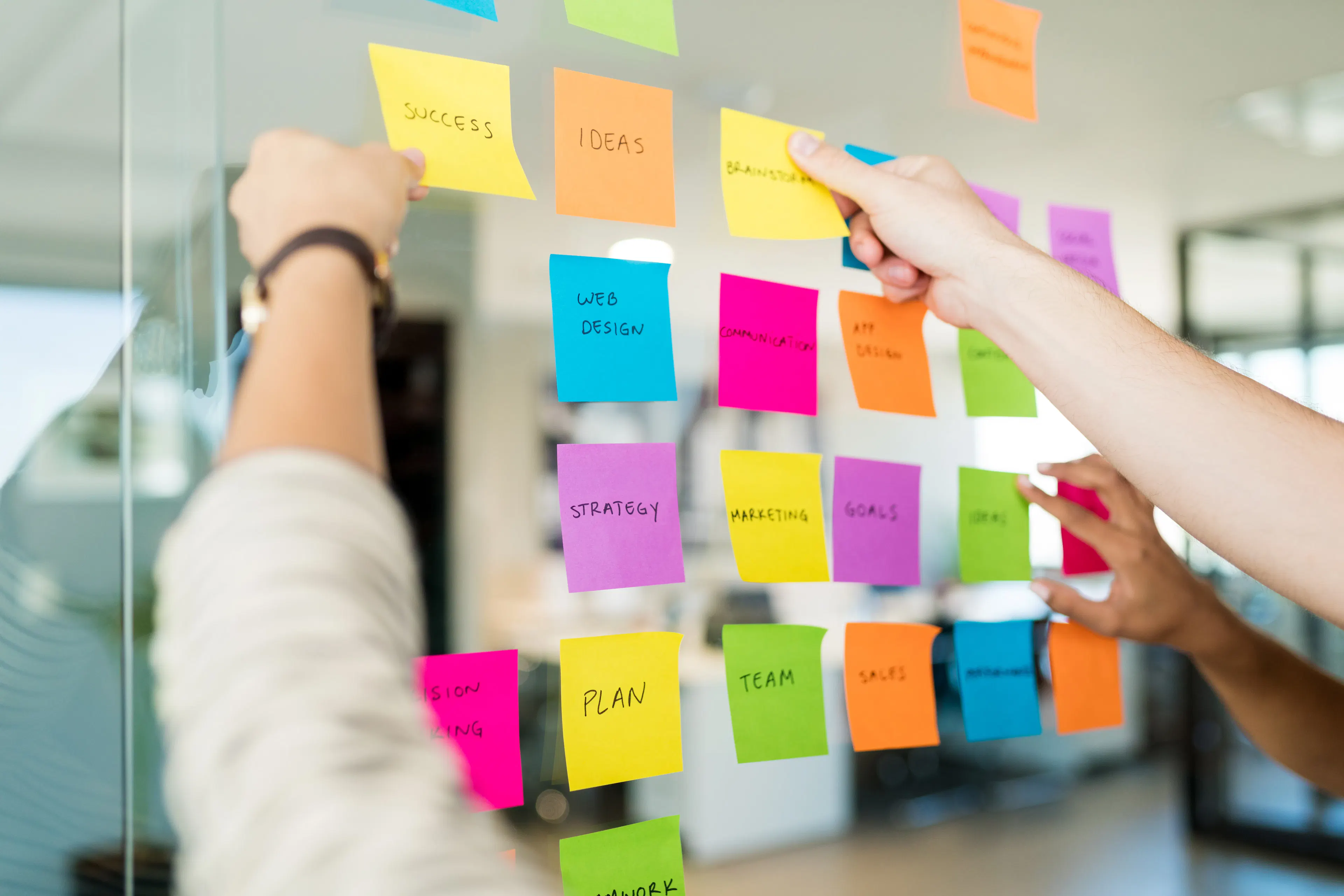 organized notes and task management for remote worker
