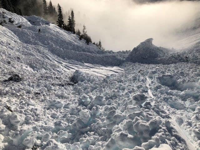 Additioanl photo of size 4 avalanche in the Sea to Sky region