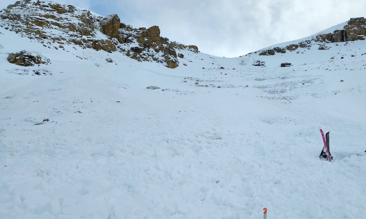 Photo of skier triggered deep persistent slab avalanche.