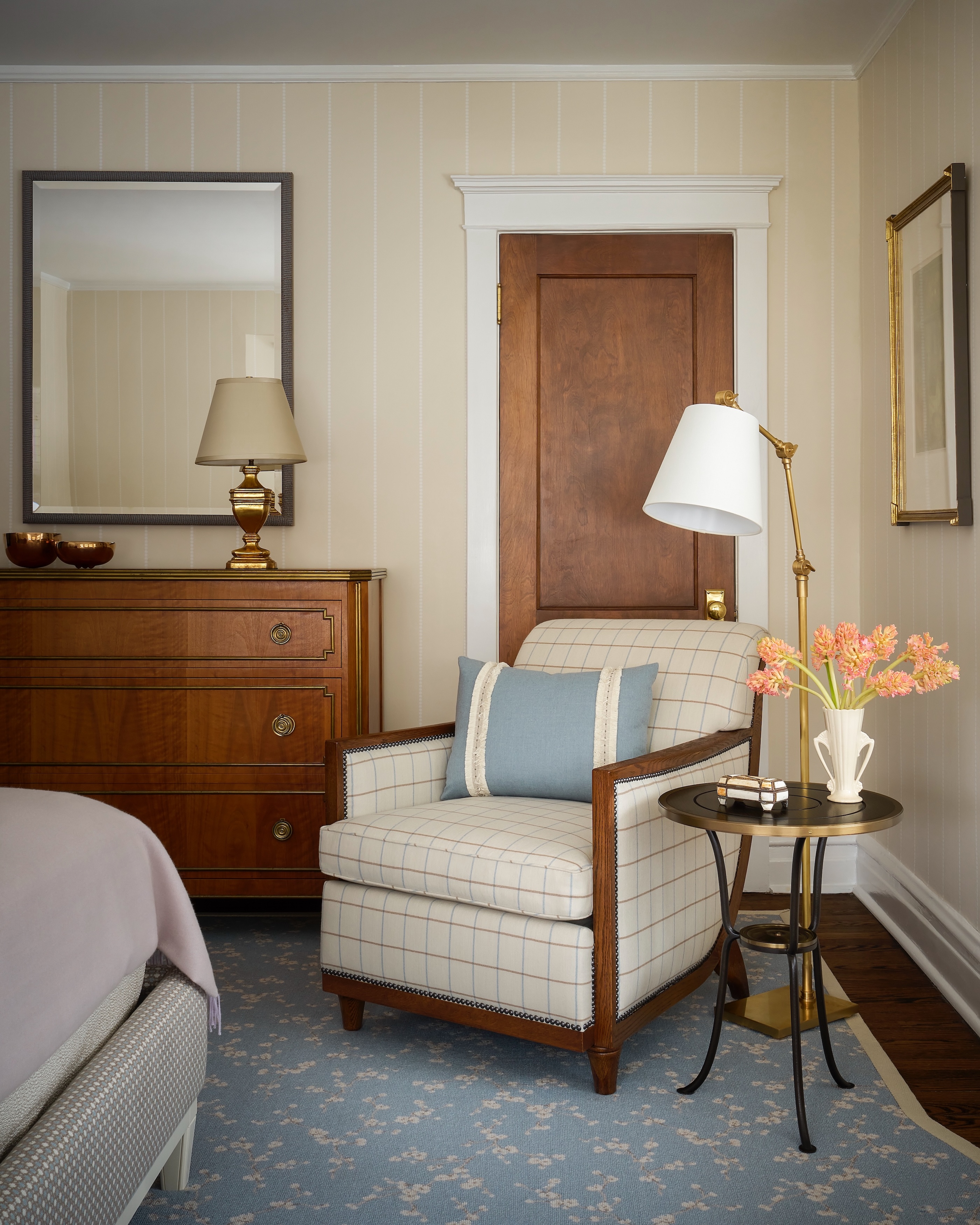 Abrams-Valenti-Luxury-Interior-Design-Ashland-Bedroom-Reading-Chair