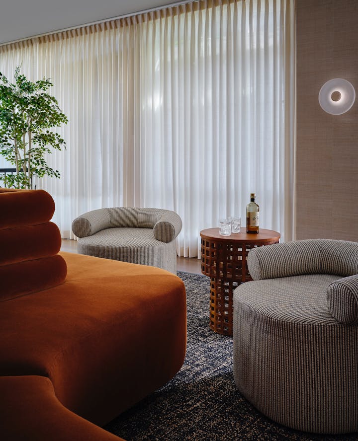 Abrams-Valenti-Luxury-Interior-Design-Lakewood-Bar-Chairs