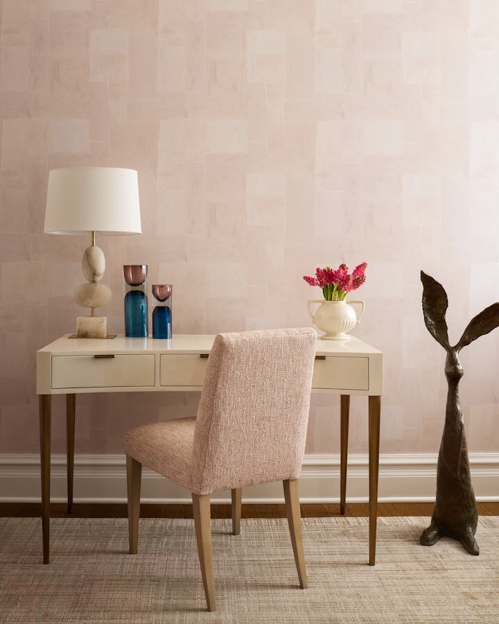 Abrams-Valenti-Luxury-Interior-Design-State-Desk