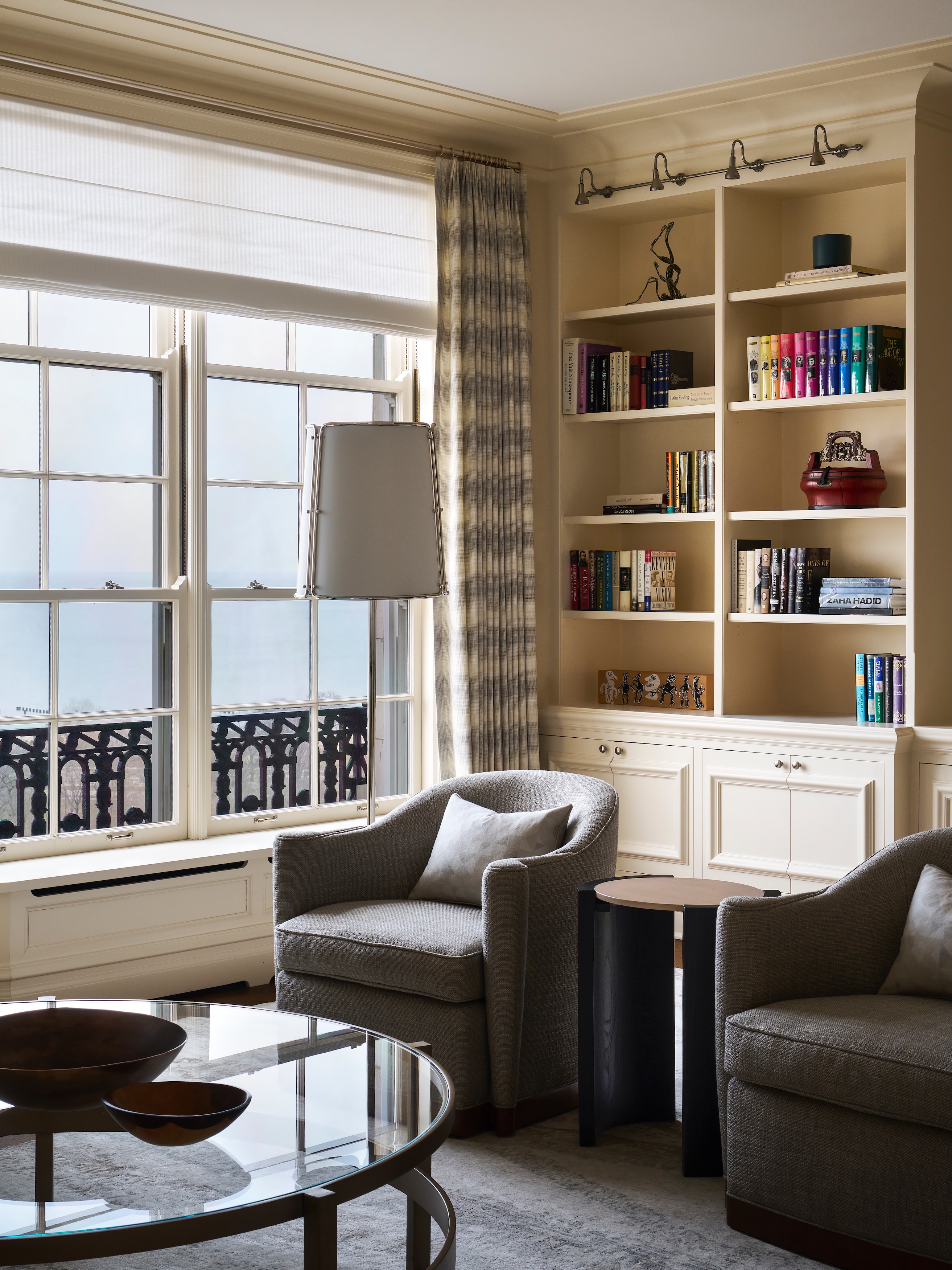 Abrams-Valenti-Luxury-Interior-Design-State-Living-Room-Chairs