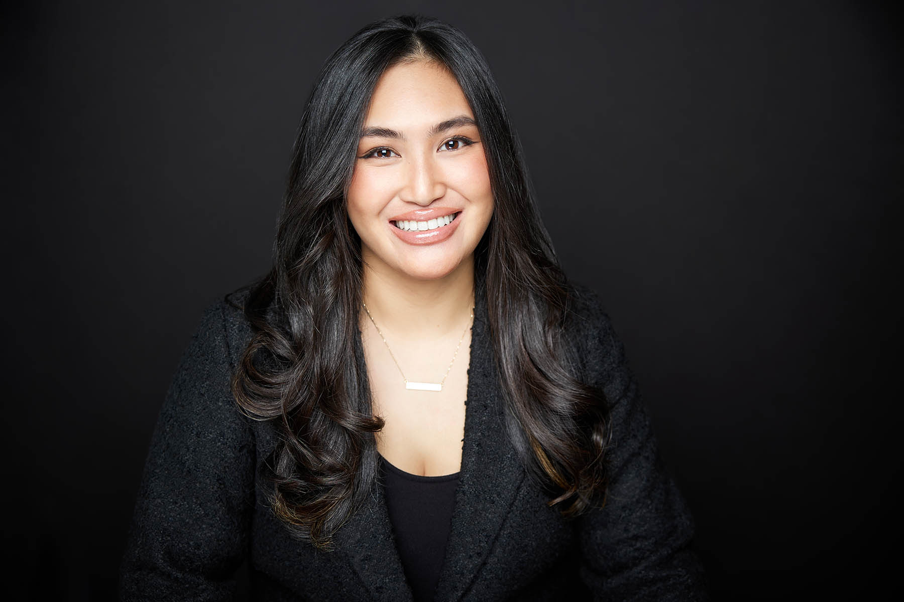 Abrams-Valenti-Luxury-Interior-Design-The-Team-Esther-Welton-Designer