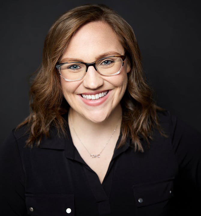Abrams-Valenti-Luxury-Interior-Design-The-Team-Heidi-Schlueter-Senior-Designer