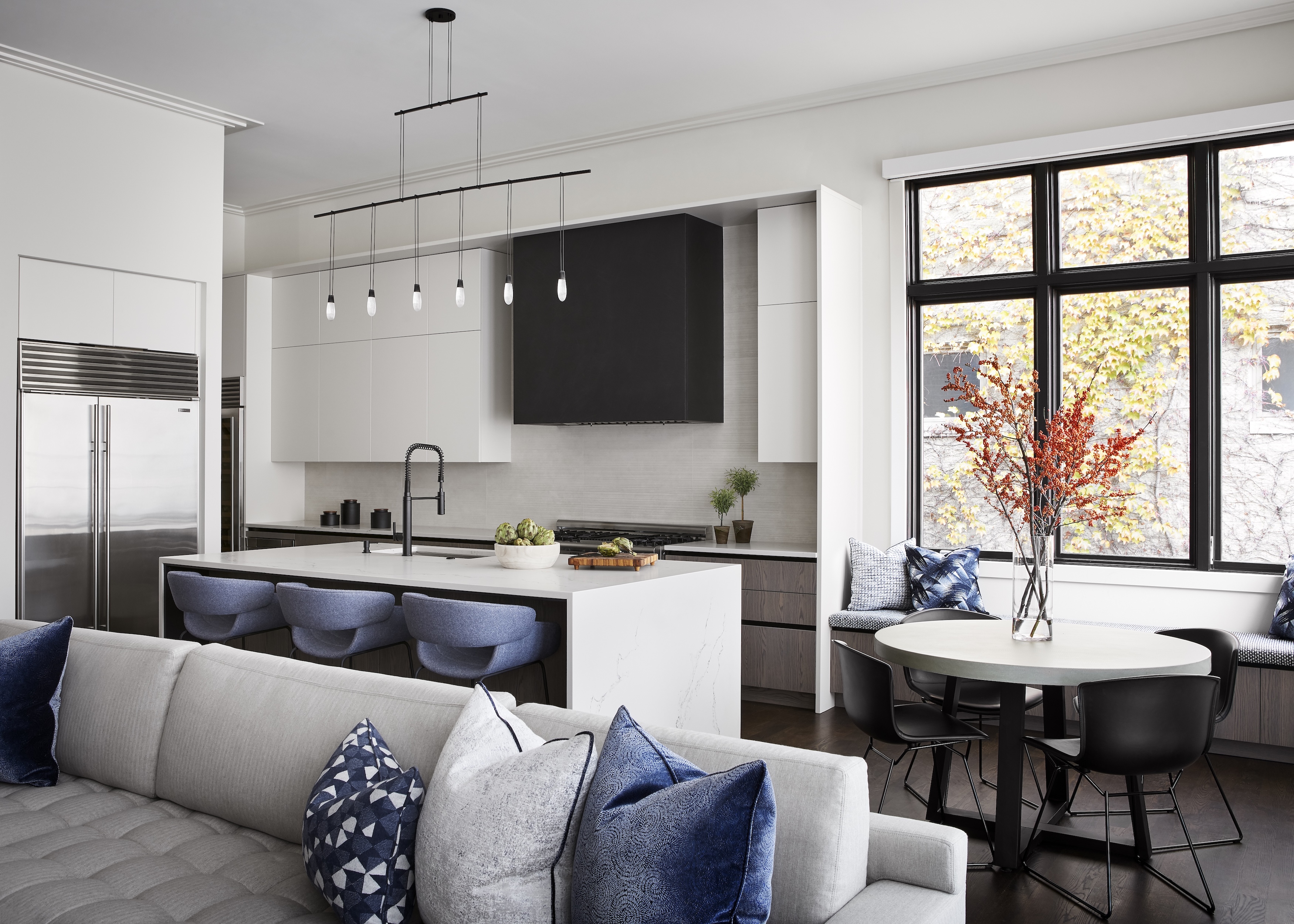 Abrams-Valenti-Luxury-Interior-Design-Honore-Modern-Kitchen