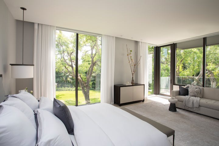 Abrams-Valenti-Luxury-Interior-Design-Miami-Master-Bedroom-Couch