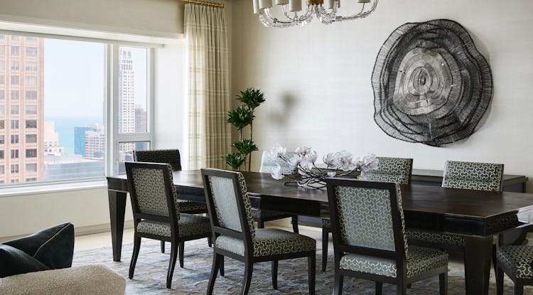 Abrams-Valenti-Luxury-Interior-Design-N-Michigan-Avenue-Dining-Room