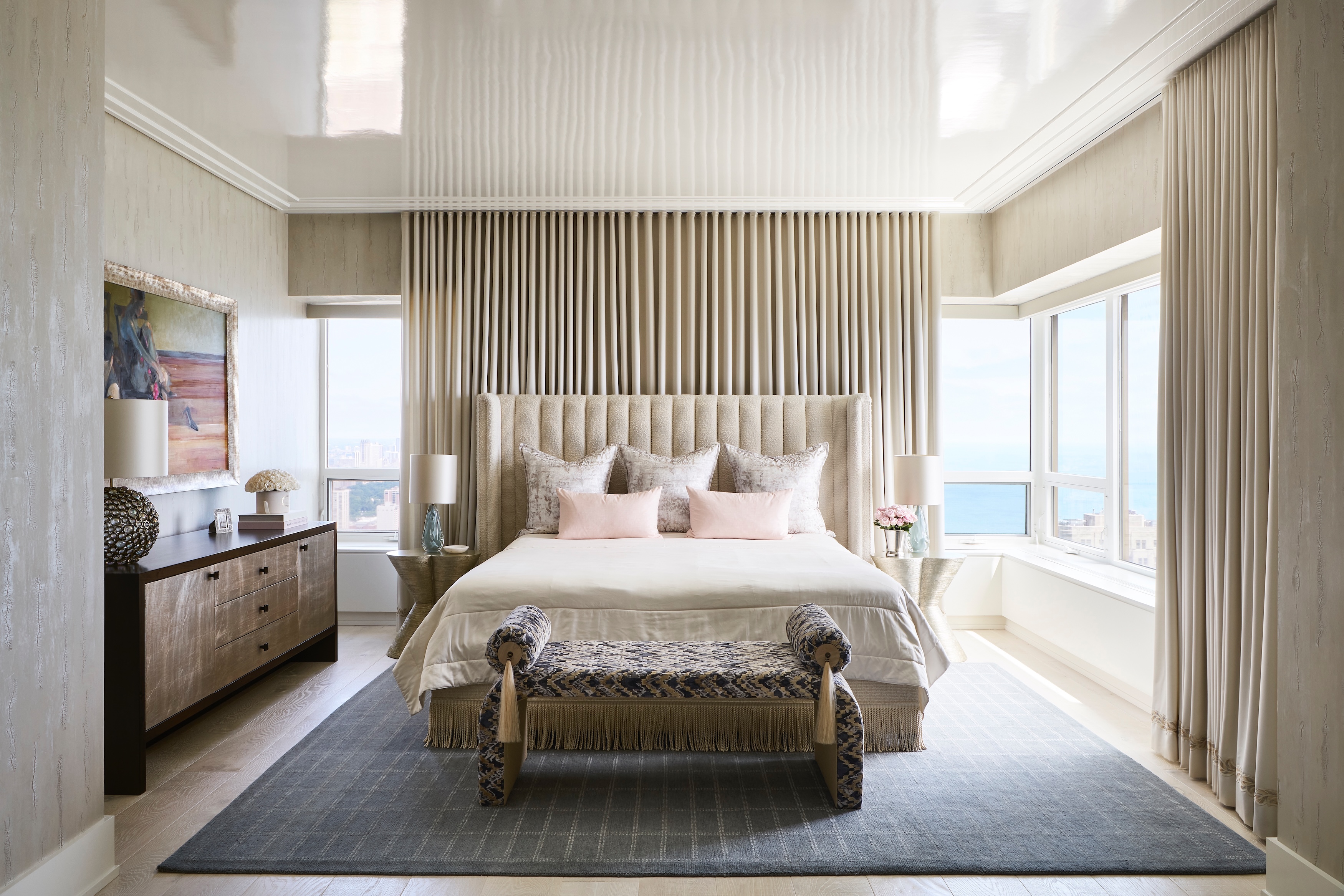 Abrams-Valenti-Luxury-Interior-Design-N-Michigan-Avenue-Guest-Bedroom-3