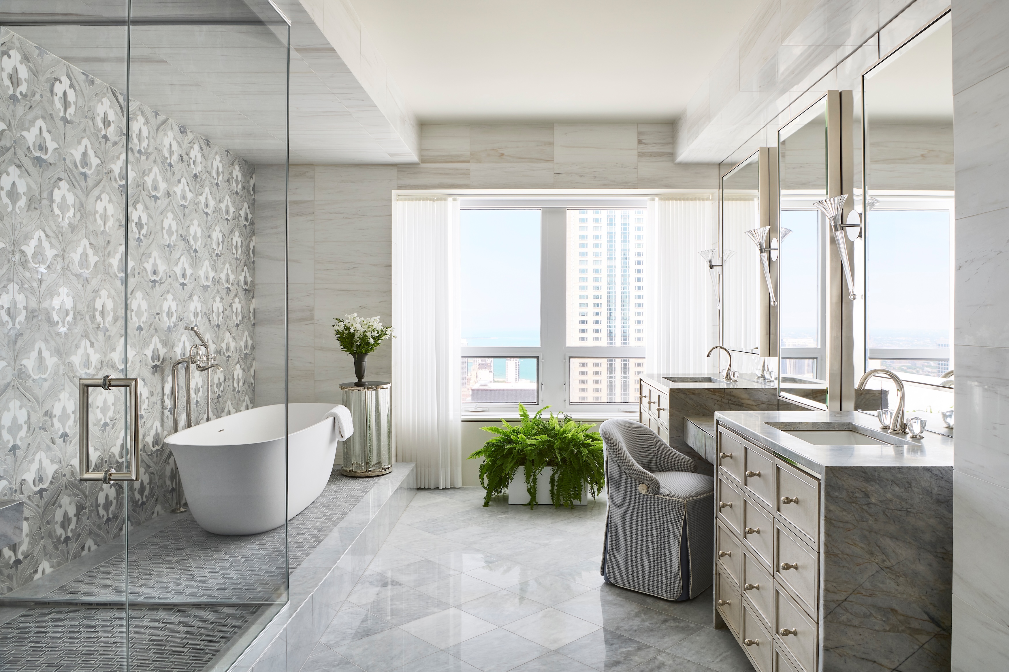 Abrams-Valenti-Luxury-Interior-Design-N-Michigan-Avenue-Master-Bathroom