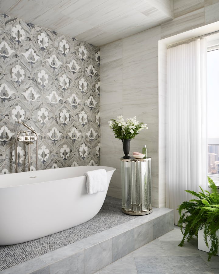 Abrams-Valenti-Luxury-Interior-Design-N-Michigan-Avenue-Master-Bathroom-Tub
