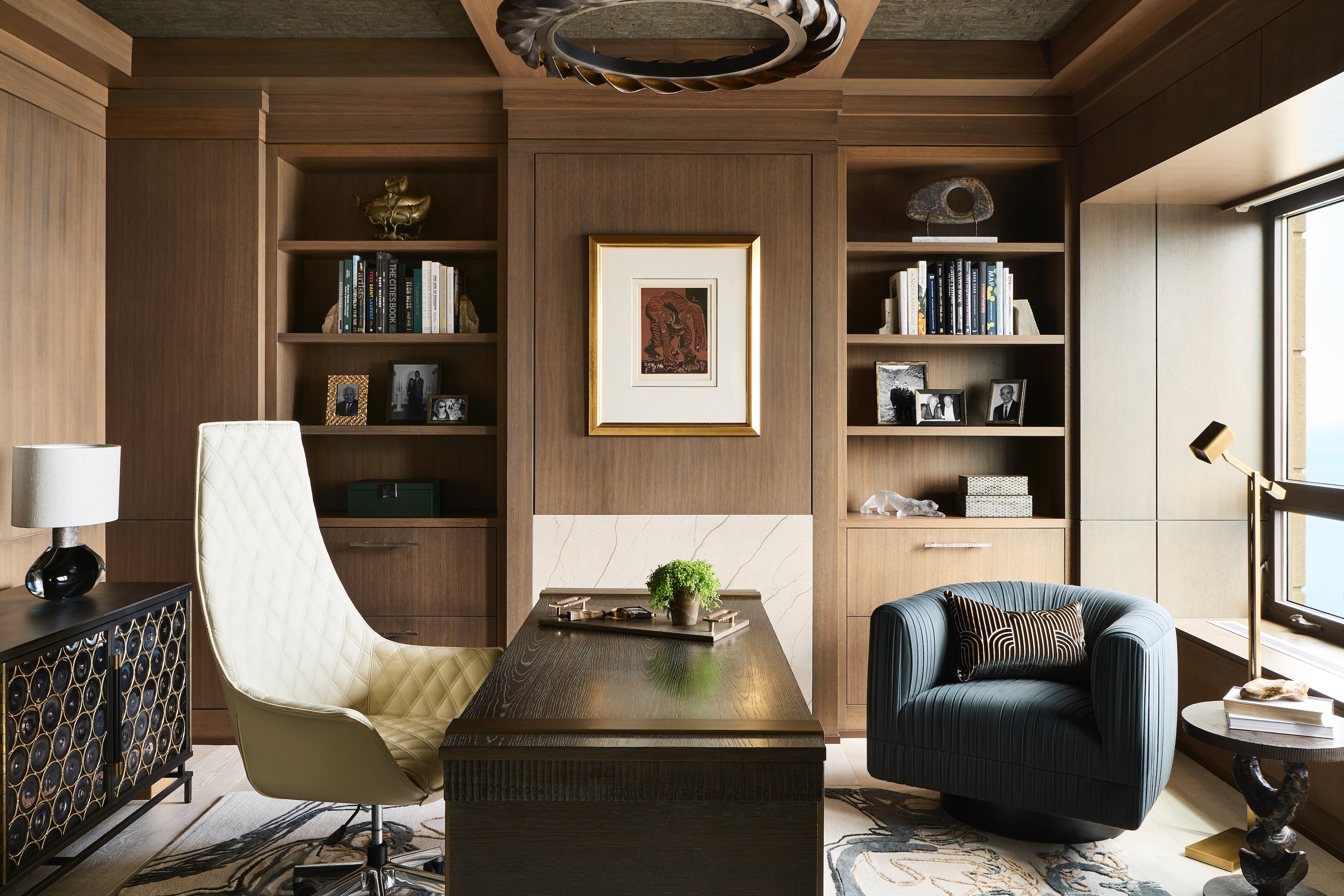 Abrams-Valenti-Luxury-Interior-Design-N-Michigan-Avenue-Office